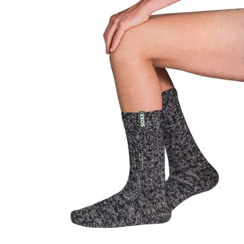 SOXS Dunkelgraue Woll-Herrensocken mit Vetiver Label | SOXS.co